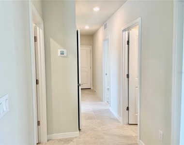 1260 Regal King Drive - Photo Thumbnail 7