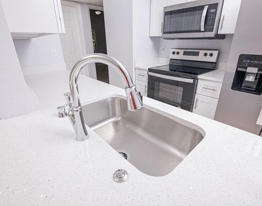 5029 City Street - Photo Thumbnail 21