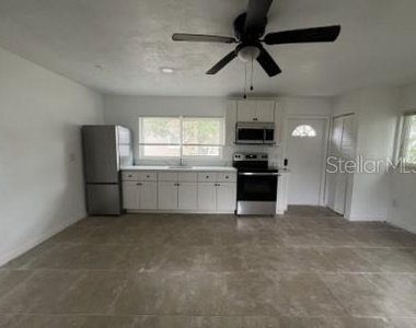 2290 S Palmetto Avenue - Photo Thumbnail 3