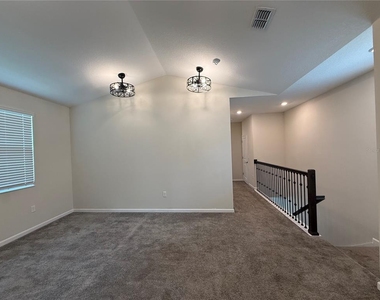 17016 Quicksilver Avenue - Photo Thumbnail 11
