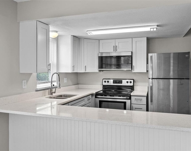 4584 Kirkland Boulevard - Photo Thumbnail 6