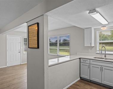 4584 Kirkland Boulevard - Photo Thumbnail 7