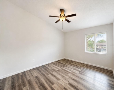 5214 Via Hacienda Circle - Photo Thumbnail 15