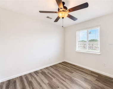 5214 Via Hacienda Circle - Photo Thumbnail 18