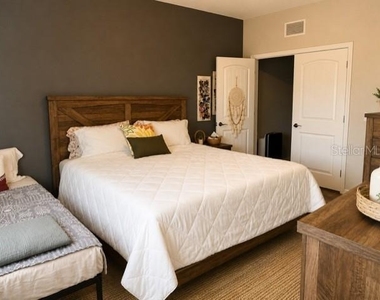 1194 Paisley Court - Photo Thumbnail 14
