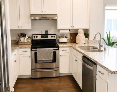 1194 Paisley Court - Photo Thumbnail 3