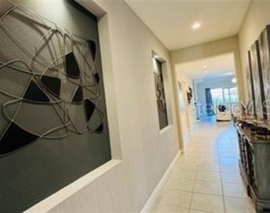 15155 Canoe Place - Photo Thumbnail 5