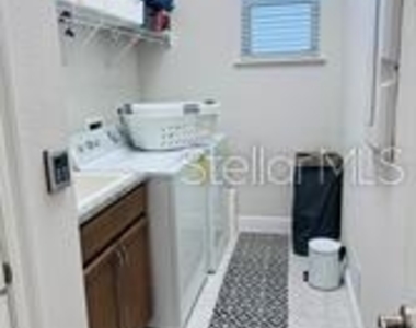 15155 Canoe Place - Photo Thumbnail 17