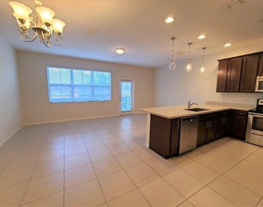 1039 Taramundi Drive - Photo Thumbnail 7