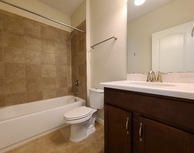 1039 Taramundi Drive - Photo Thumbnail 16