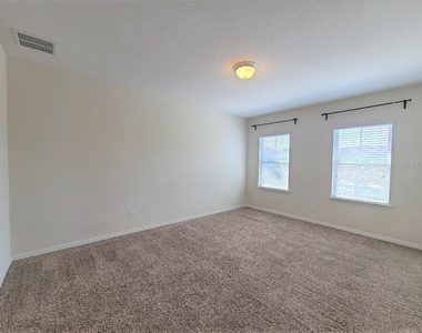 1039 Taramundi Drive - Photo Thumbnail 10