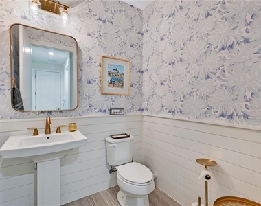 10720 Gawsworth Point - Photo Thumbnail 16