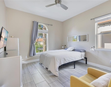 10720 Gawsworth Point - Photo Thumbnail 11