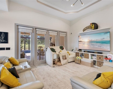 10720 Gawsworth Point - Photo Thumbnail 5
