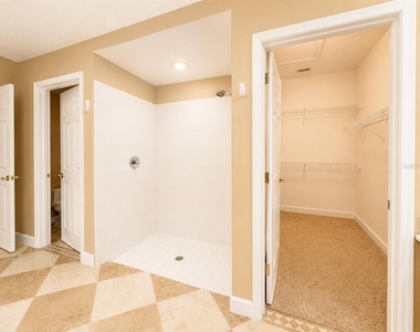 8650 Tara Oaks Court - Photo Thumbnail 9