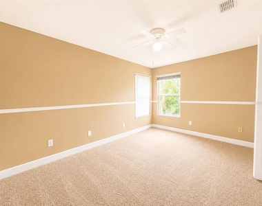 8650 Tara Oaks Court - Photo Thumbnail 10