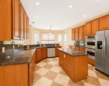 8650 Tara Oaks Court - Photo Thumbnail 6