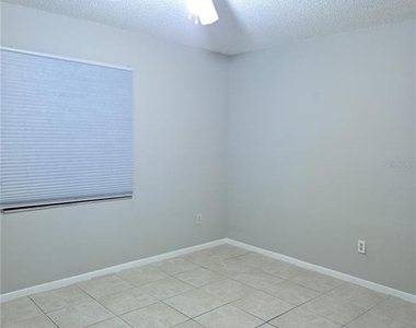 2738 Hunt Club Lane - Photo Thumbnail 17