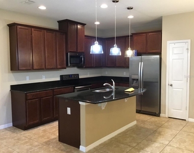 185 Mitchell Creek Way - Photo Thumbnail 4