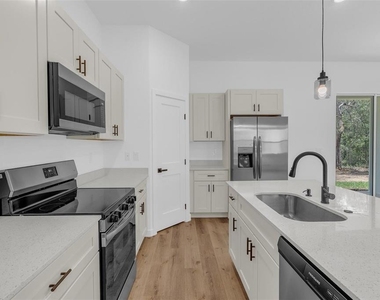 10615 N Didiscus Drive - Photo Thumbnail 12