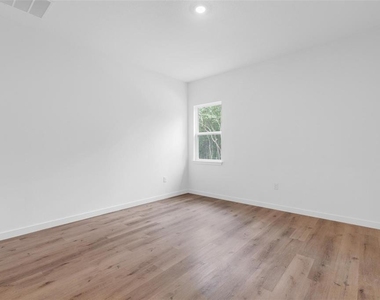 10615 N Didiscus Drive - Photo Thumbnail 17