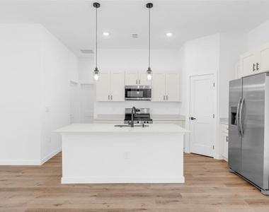 10615 N Didiscus Drive - Photo Thumbnail 13