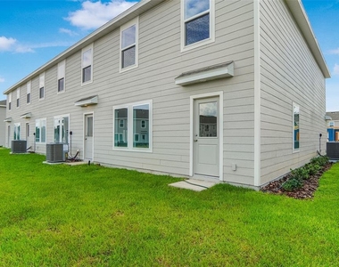 931 Phoenix Street - Photo Thumbnail 34