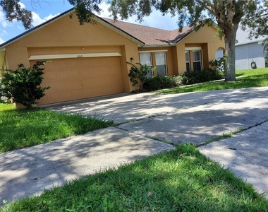 3055 Anquilla Avenue - Photo Thumbnail 2