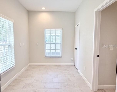 2408 Corrine Drive - Photo Thumbnail 12