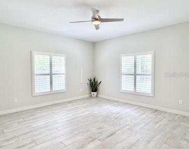 2408 Corrine Drive - Photo Thumbnail 13