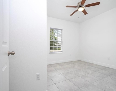 16919 Sw 37th Terrace Road - Photo Thumbnail 15