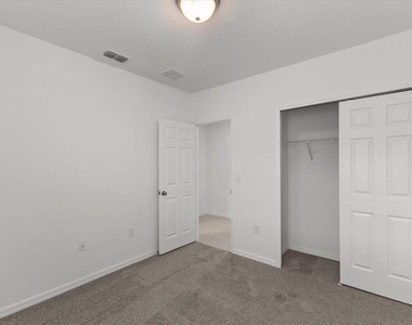 3552 Broadwing Boulevard - Photo Thumbnail 8