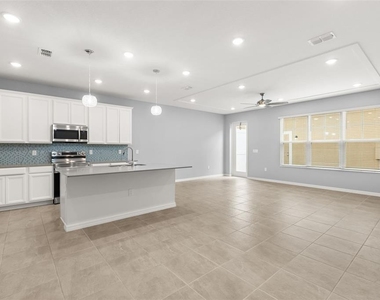 7078 Twilight Bay Drive - Photo Thumbnail 4