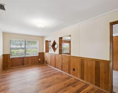 2028 Albert Lee Parkway - Photo Thumbnail 6