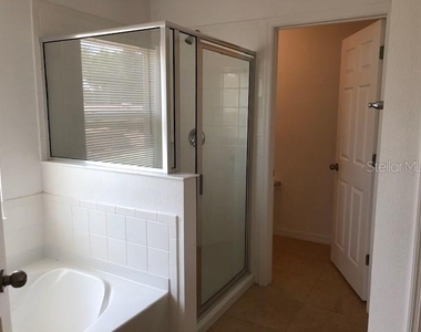 3311 Reedy Glen Drive - Photo Thumbnail 6