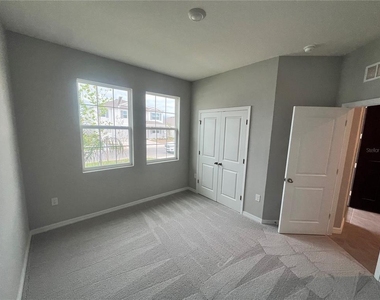 32219 Conchshell Sail Street - Photo Thumbnail 4