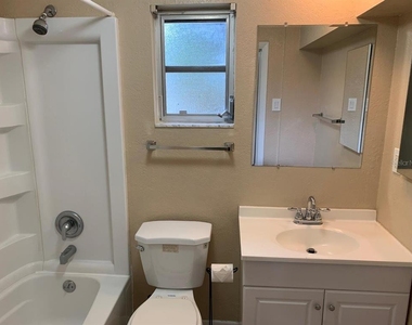 108 E Hazel Street - Photo Thumbnail 10