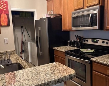 2516 Grassy Point Drive - Photo Thumbnail 4
