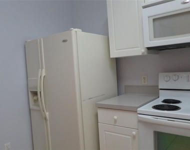2806 Club Cortile Circle - Photo Thumbnail 19