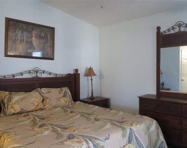 2806 Club Cortile Circle - Photo Thumbnail 27