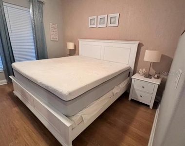 6956 Brescia Way - Photo Thumbnail 10
