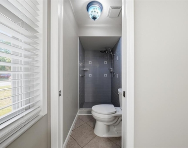 917 Alabama Woods Lane - Photo Thumbnail 23