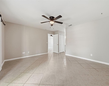 917 Alabama Woods Lane - Photo Thumbnail 18