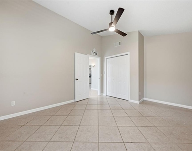 917 Alabama Woods Lane - Photo Thumbnail 16