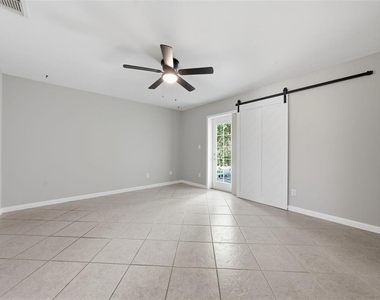 917 Alabama Woods Lane - Photo Thumbnail 19