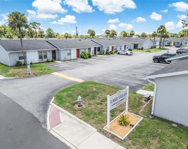 106 Lake Villa Way - Photo Thumbnail 22