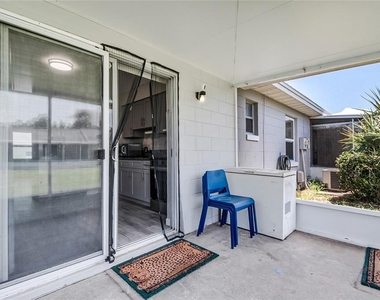 106 Lake Villa Way - Photo Thumbnail 20