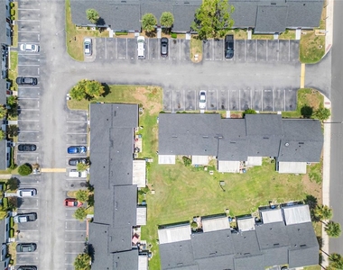106 Lake Villa Way - Photo Thumbnail 28