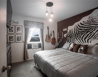 643 Belgrove Street - Photo Thumbnail 19