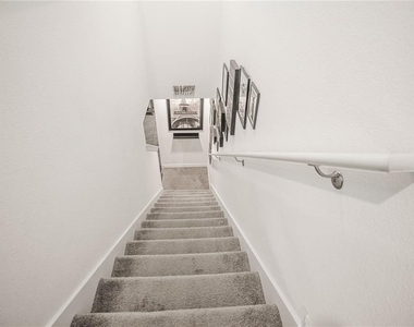 643 Belgrove Street - Photo Thumbnail 9